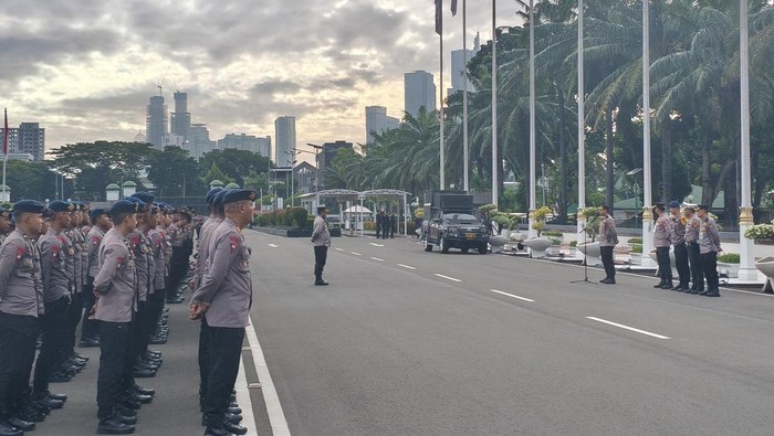 Brimob Polda Metro Siaga Amankan Konferensi ke-19 Parlemen OKI di DPR