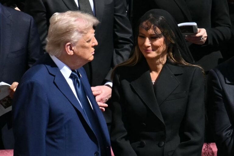 Istri Trump Titip Surat Pribadi ke Putin, Apa Isinya?