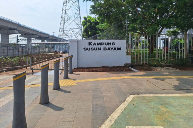 Setelah Bertahun-tahun, Warga Kampung Bayam Kembali Punya Rumah Layak