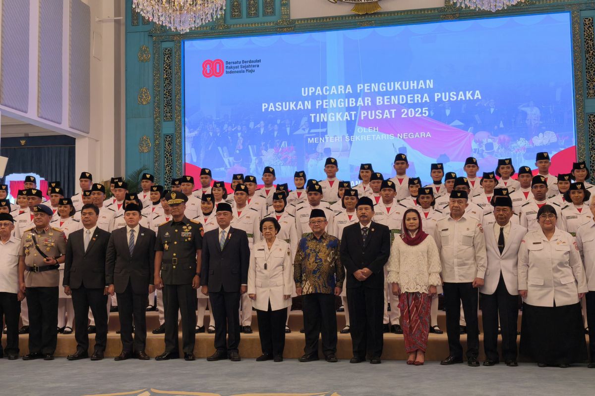 76 Paskibraka 2025 Resmi Dikukuhkan di Istana, Disaksikan Megawati