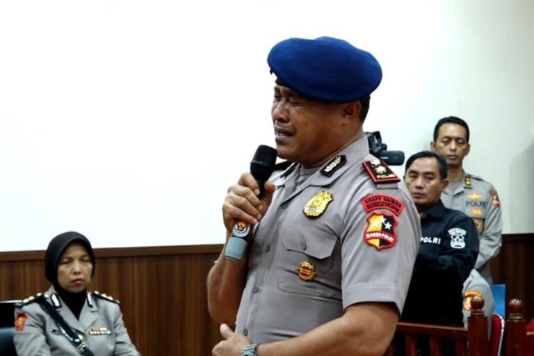Tangis dan Maaf Kompol Kosmas Usai Melindas Ojol Affan Kurniawan